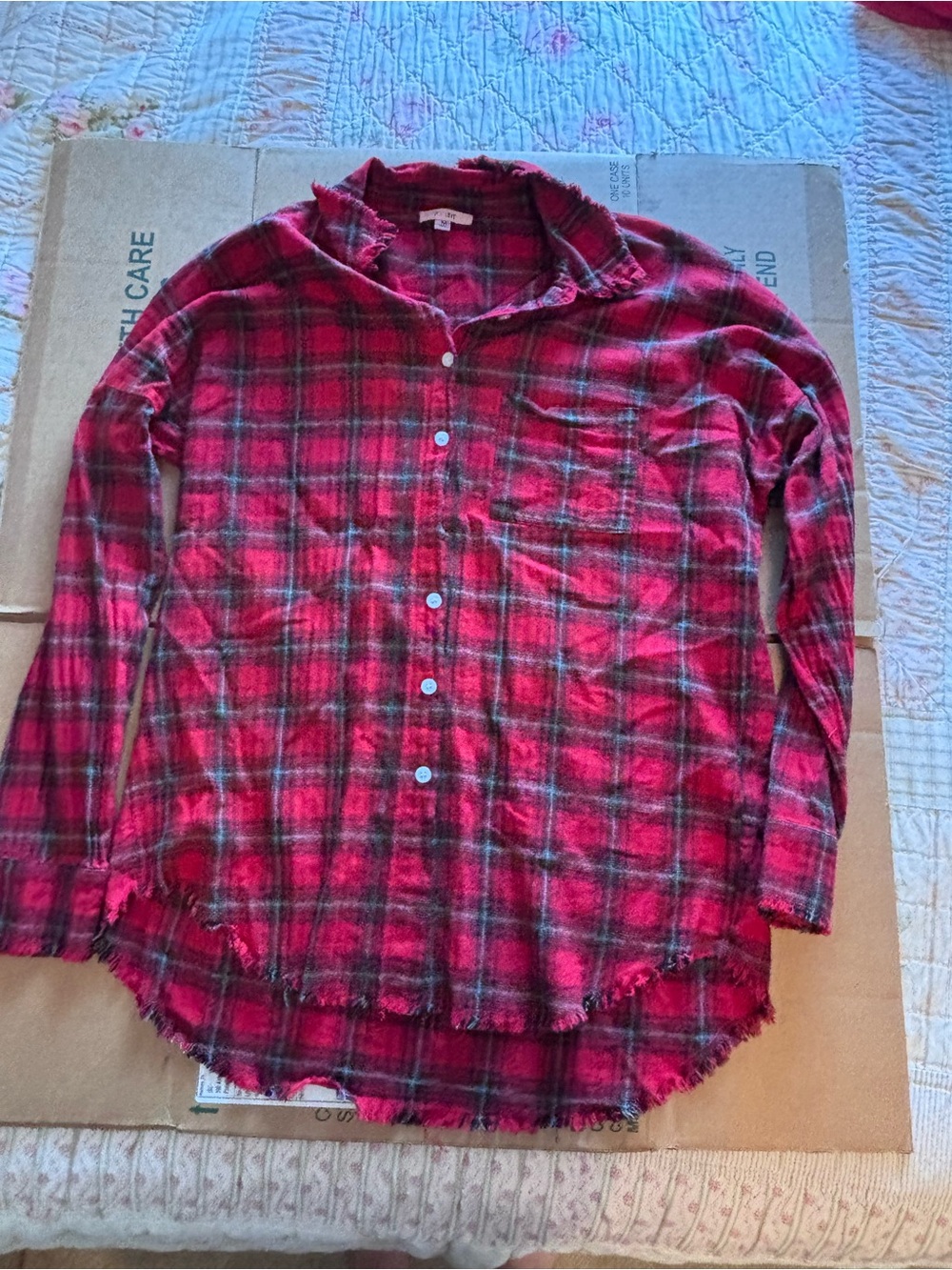 Girls' Red Plaid Button-Down Shirt - Classic Flannel Style